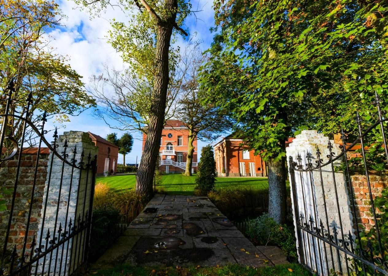 Le Petit Chateau Vaartdijk Bed & Breakfast Leffinge Exterior photo